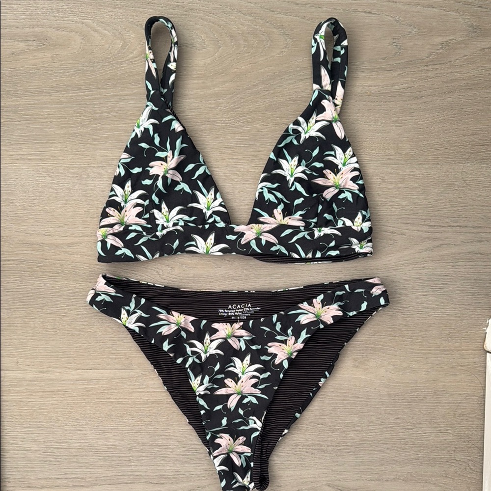 ACACIA swimwear bikini set (L)